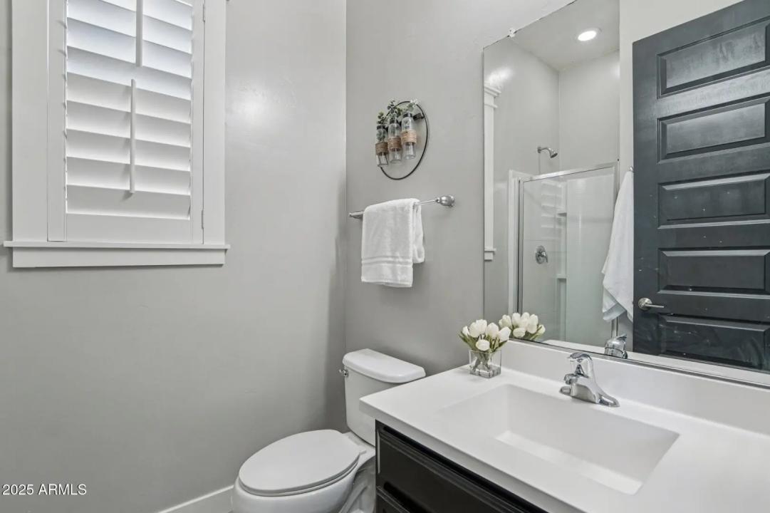 Real Estate Picture 23