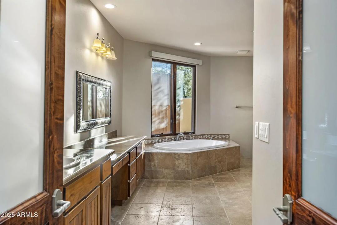 Real Estate Picture 27