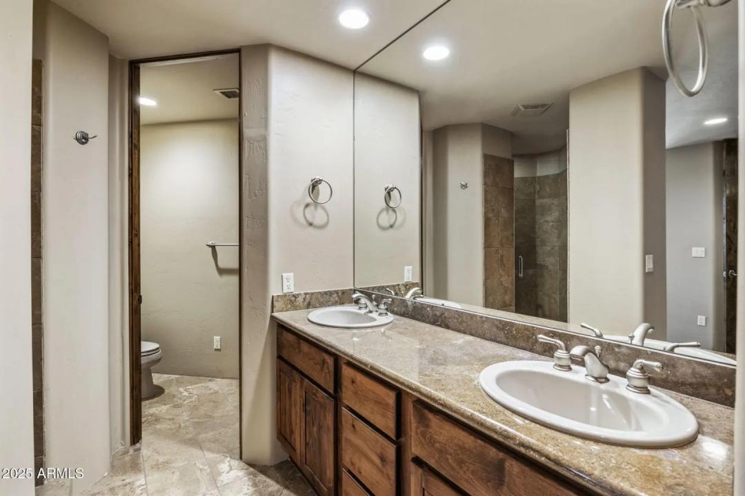 Real Estate Picture 44