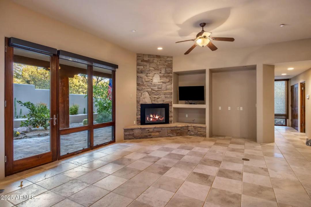 Real Estate Picture 53