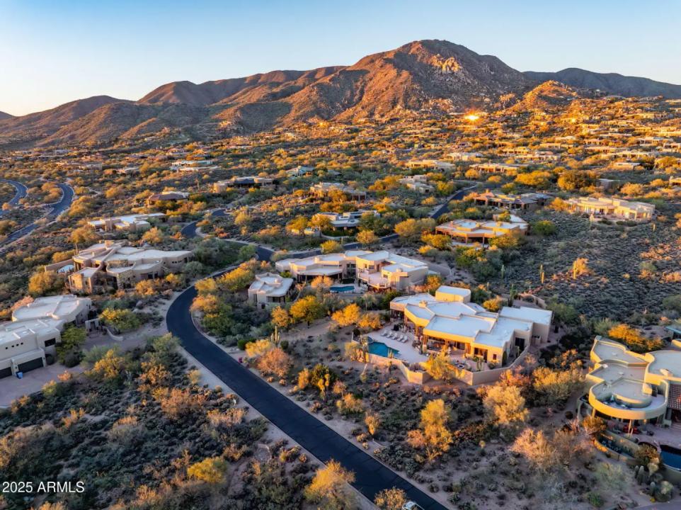 Real Estate Picture 95