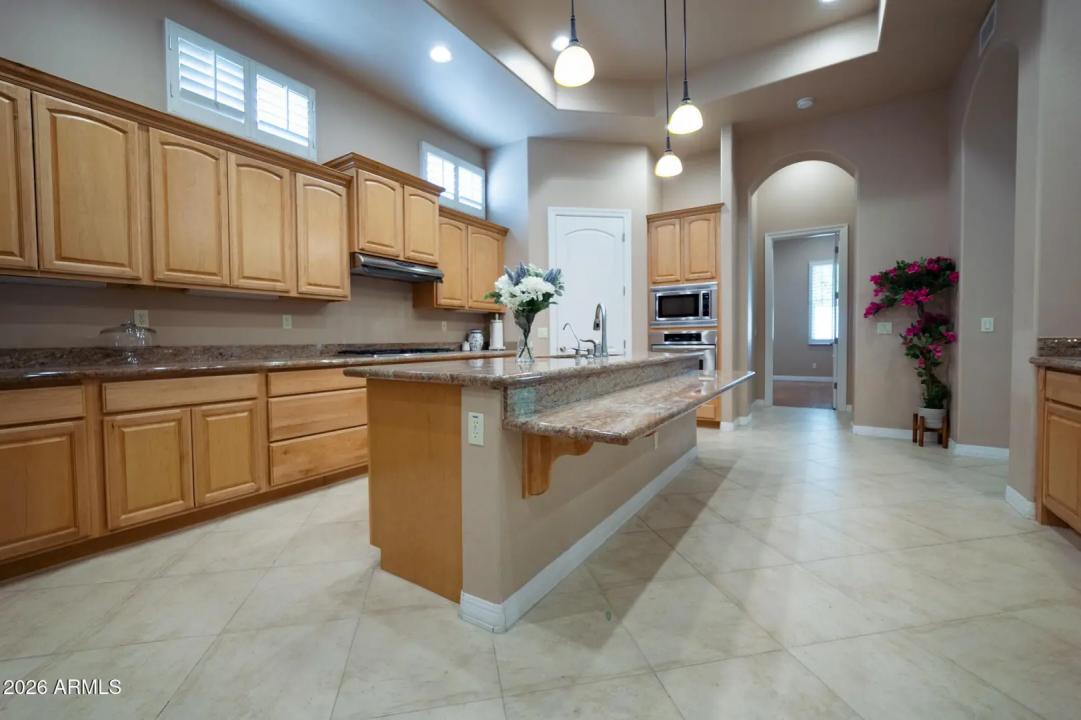 Real Estate Picture 19