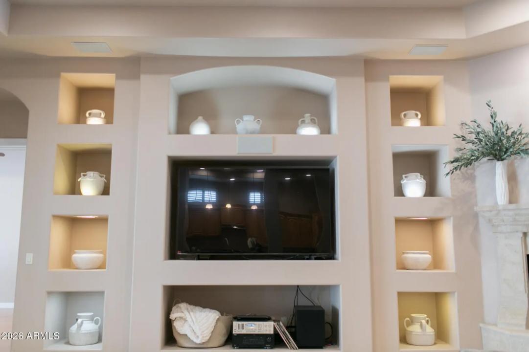 Real Estate Picture 33