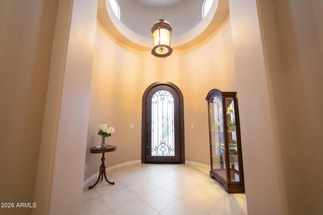 Real Estate Picture 8