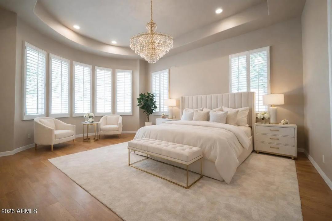 Real Estate Picture 4