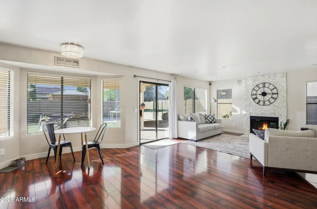 Real Estate Picture 9