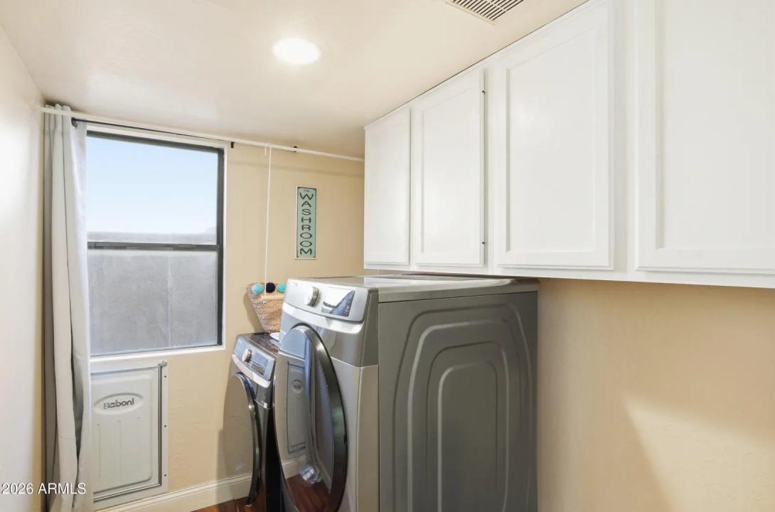 Real Estate Picture 26