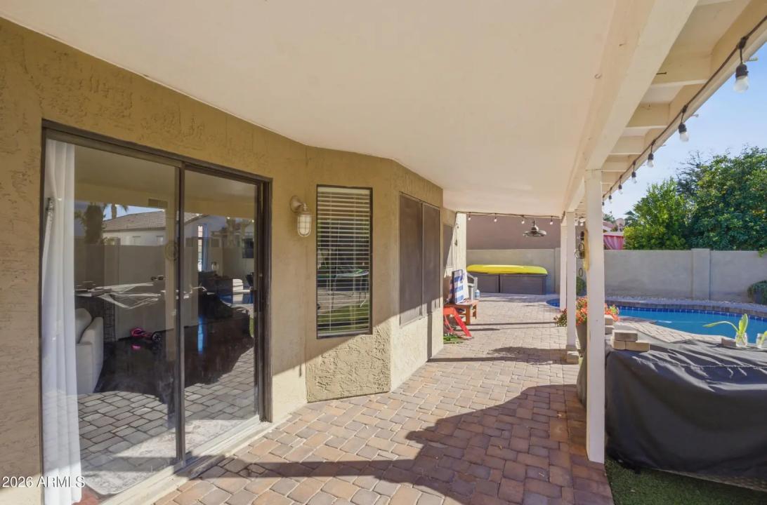 Real Estate Picture 32