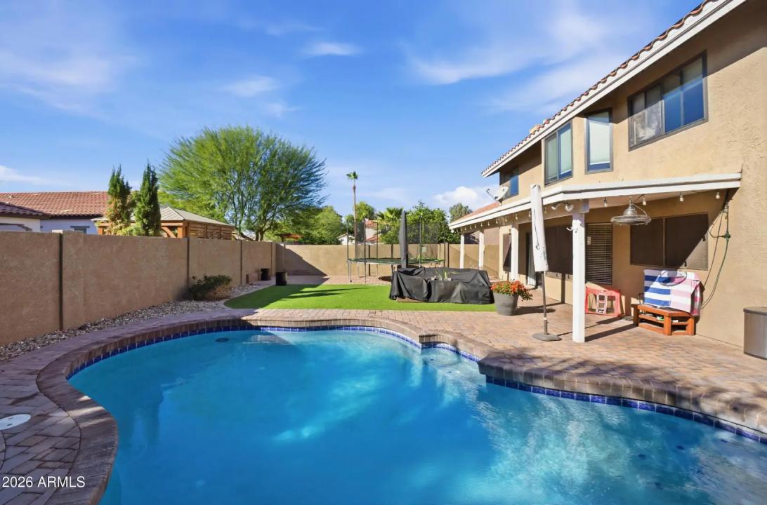 Real Estate Picture 29