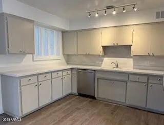 Real Estate Picture 4