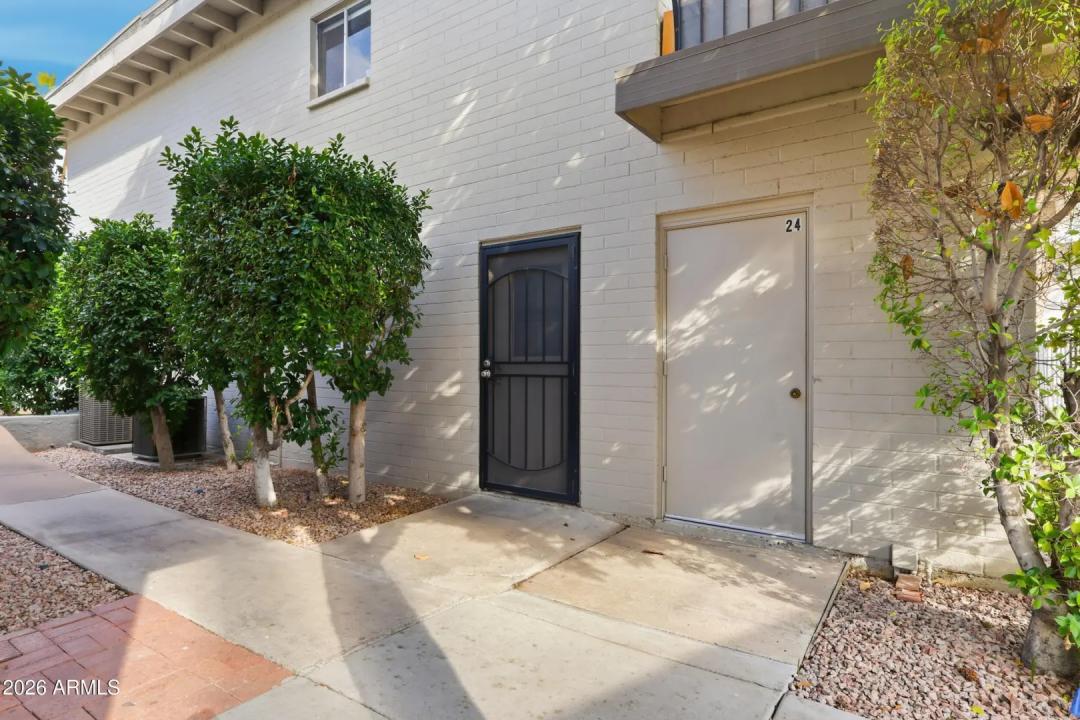 Real Estate Picture 19