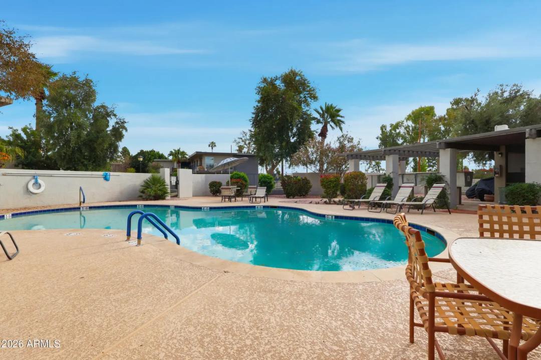 Real Estate Picture 21