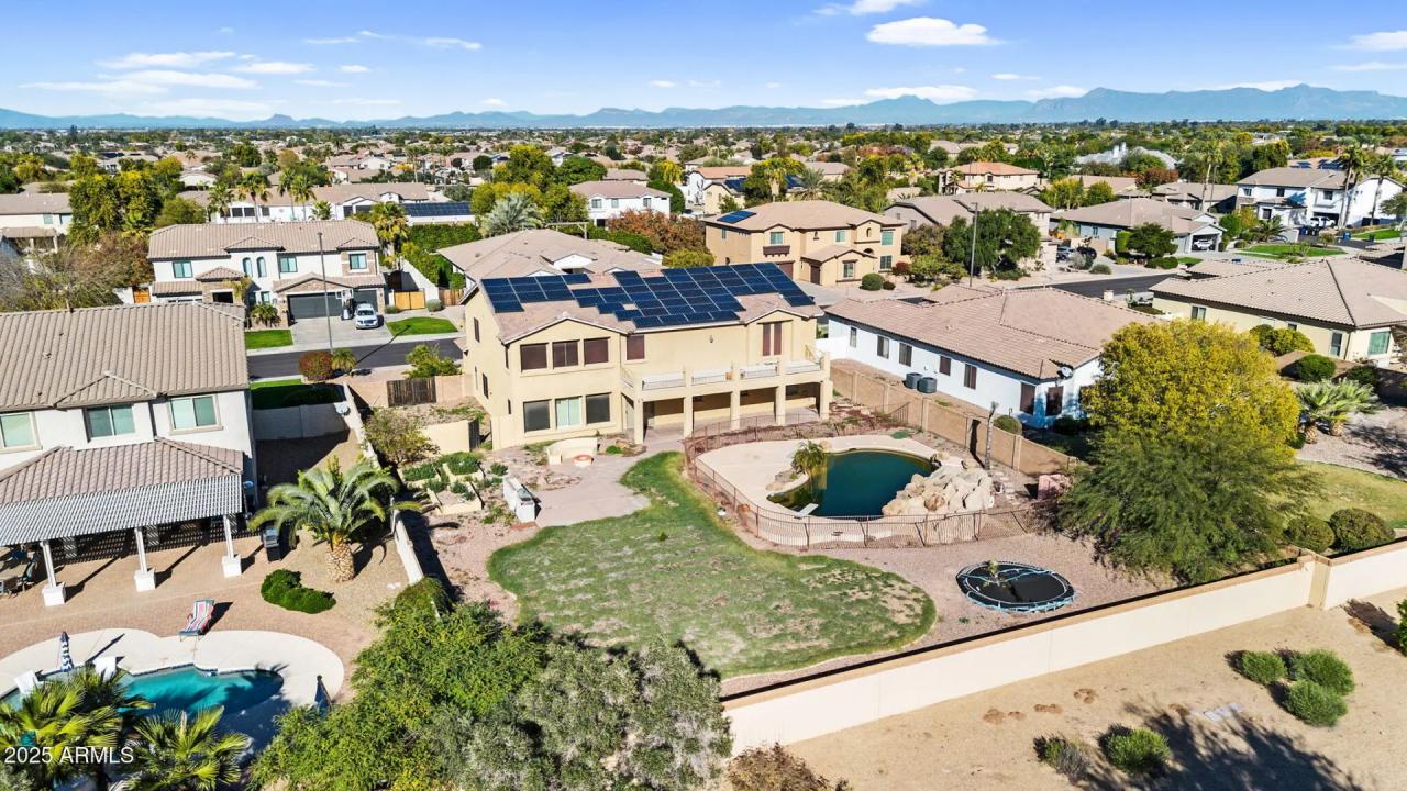 Real Estate Picture 32