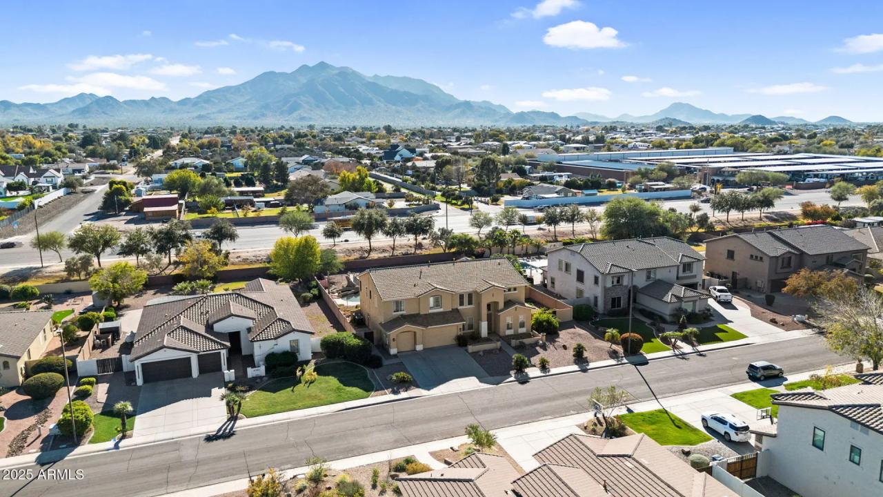 Real Estate Picture 21