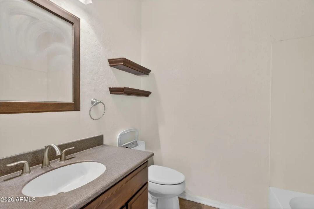 Real Estate Picture 55