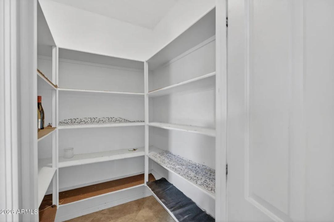 Real Estate Picture 37