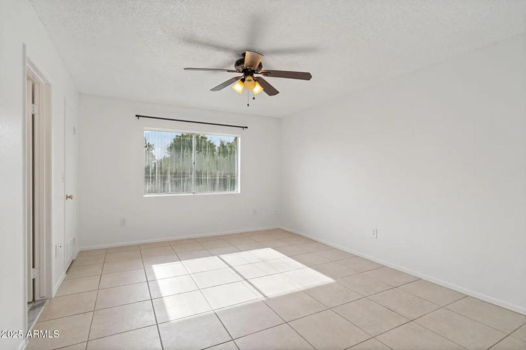 Real Estate Picture 25