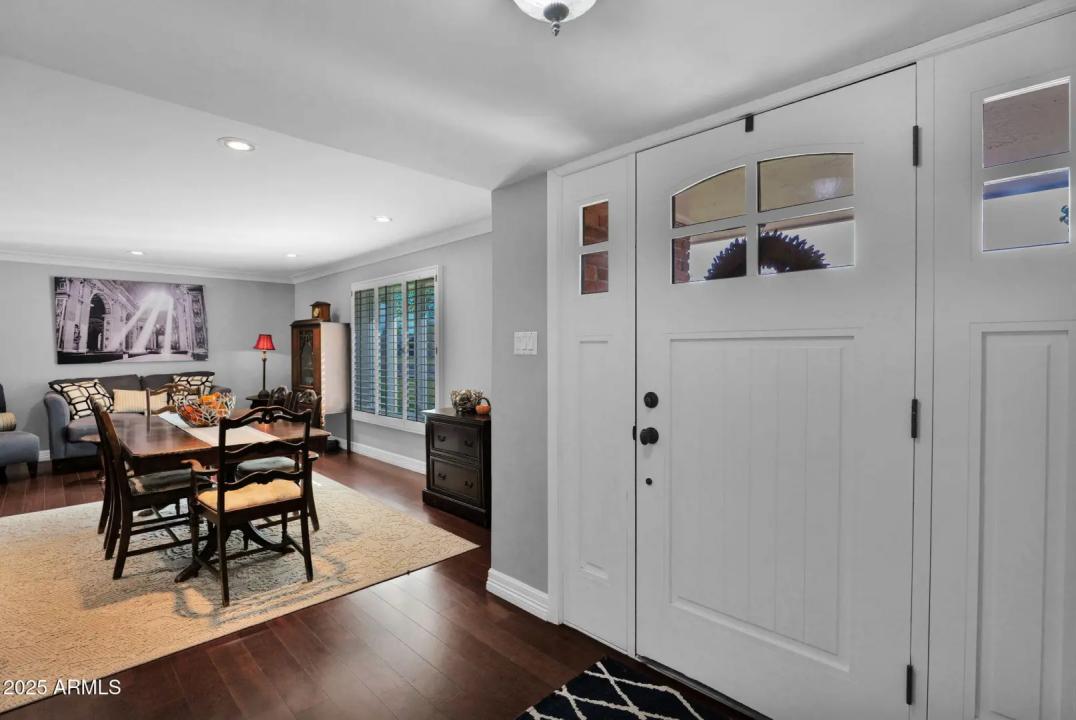 Real Estate Picture 12