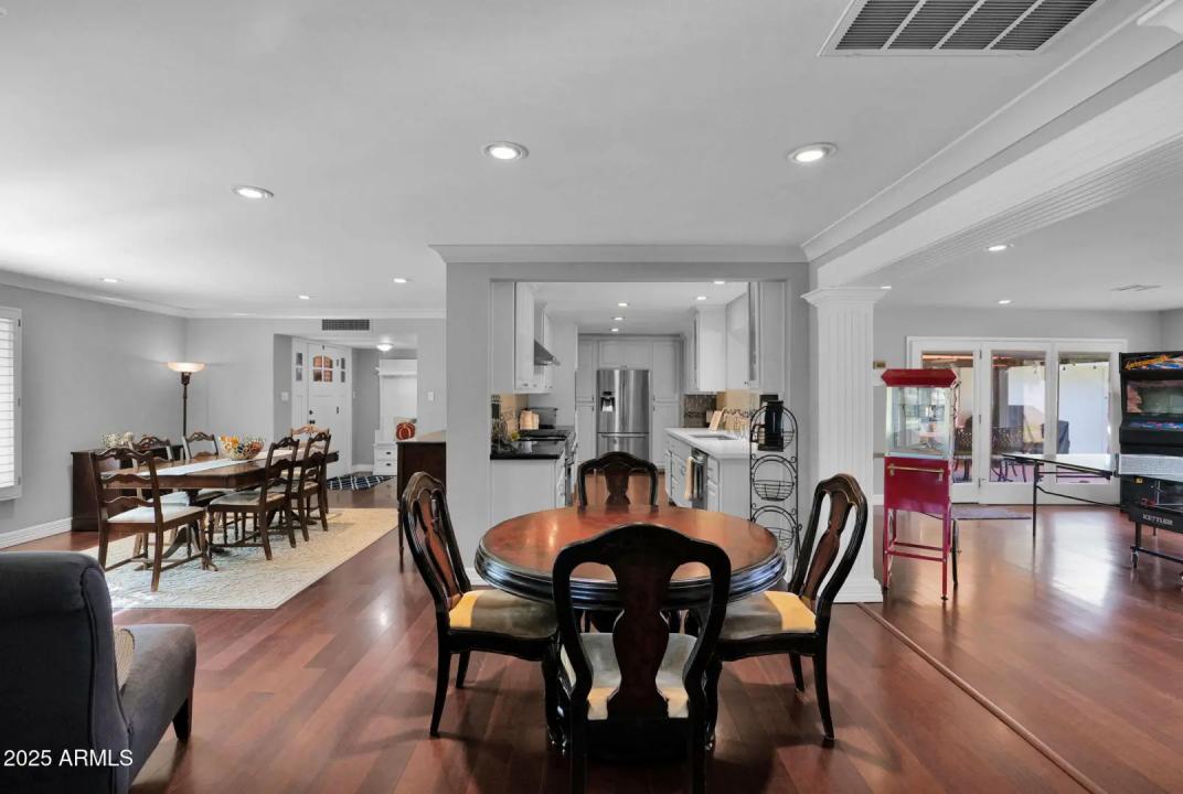 Real Estate Picture 20