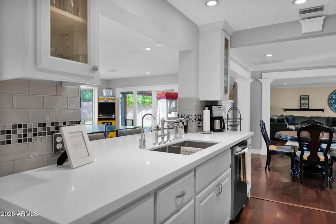 Real Estate Picture 25