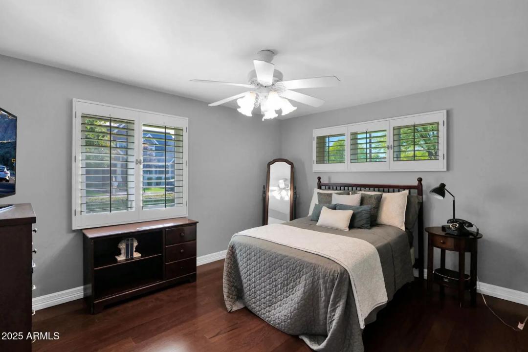 Real Estate Picture 32