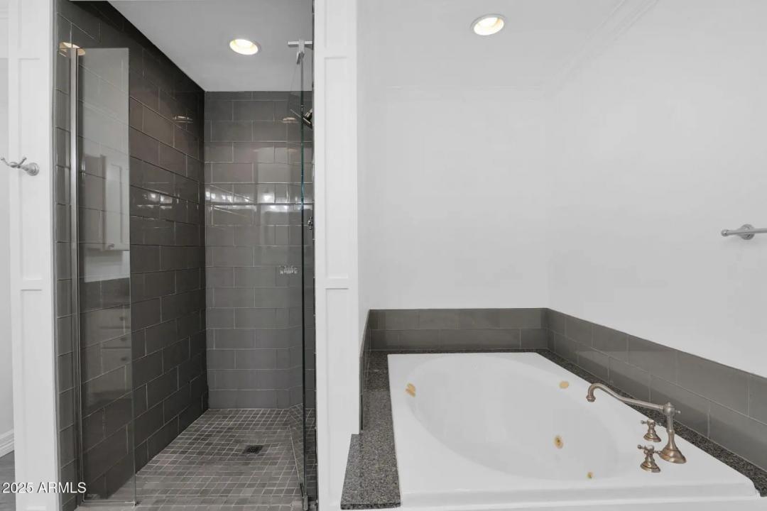 Real Estate Picture 37