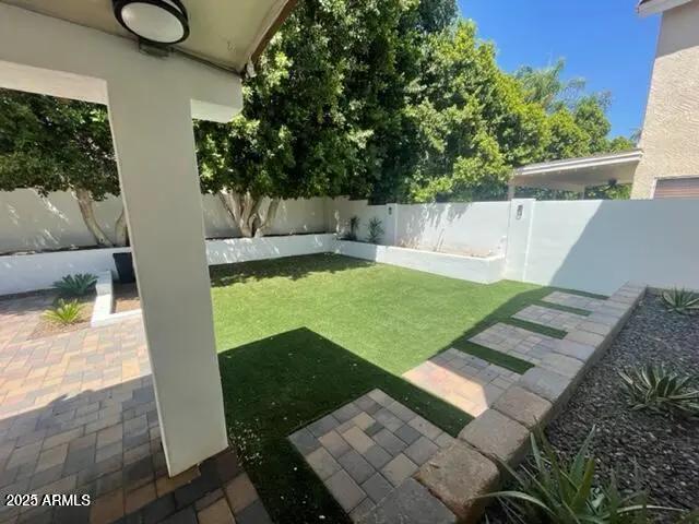 Real Estate Picture 9