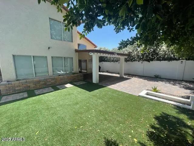 Real Estate Picture 10