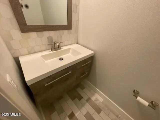 Real Estate Picture 6