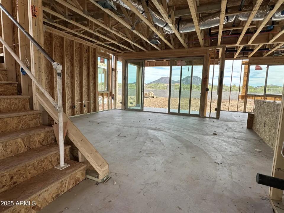 Real Estate Picture 3