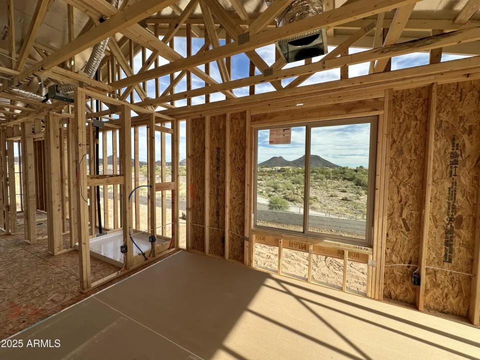 Real Estate Picture 5