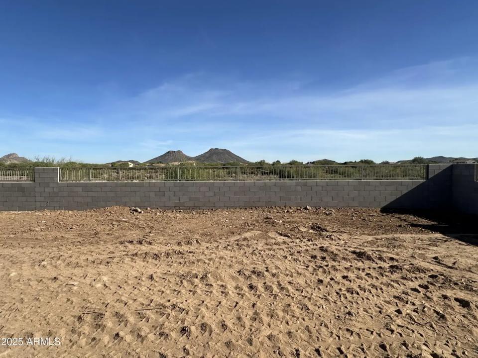 Real Estate Picture 6