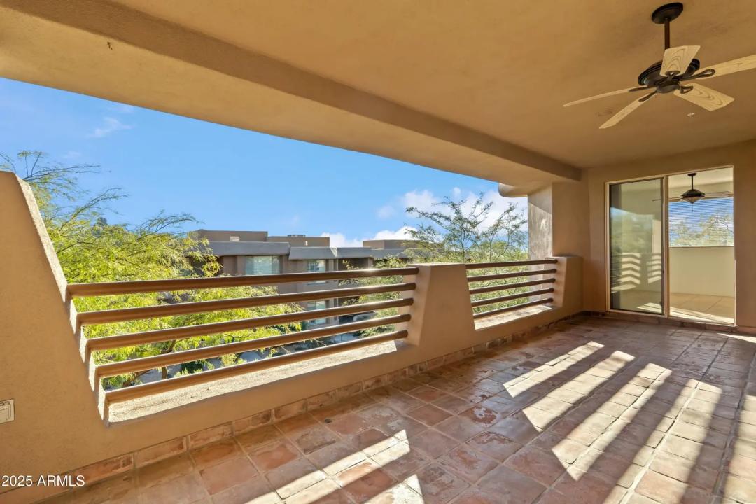 Real Estate Picture 14