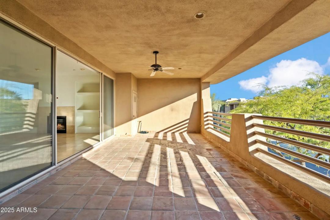 Real Estate Picture 16