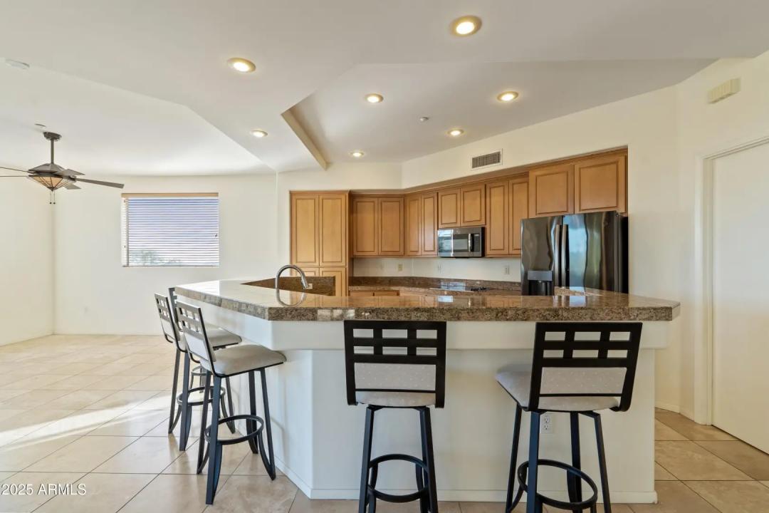 Real Estate Picture 18