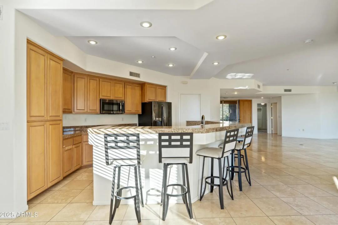 Real Estate Picture 22