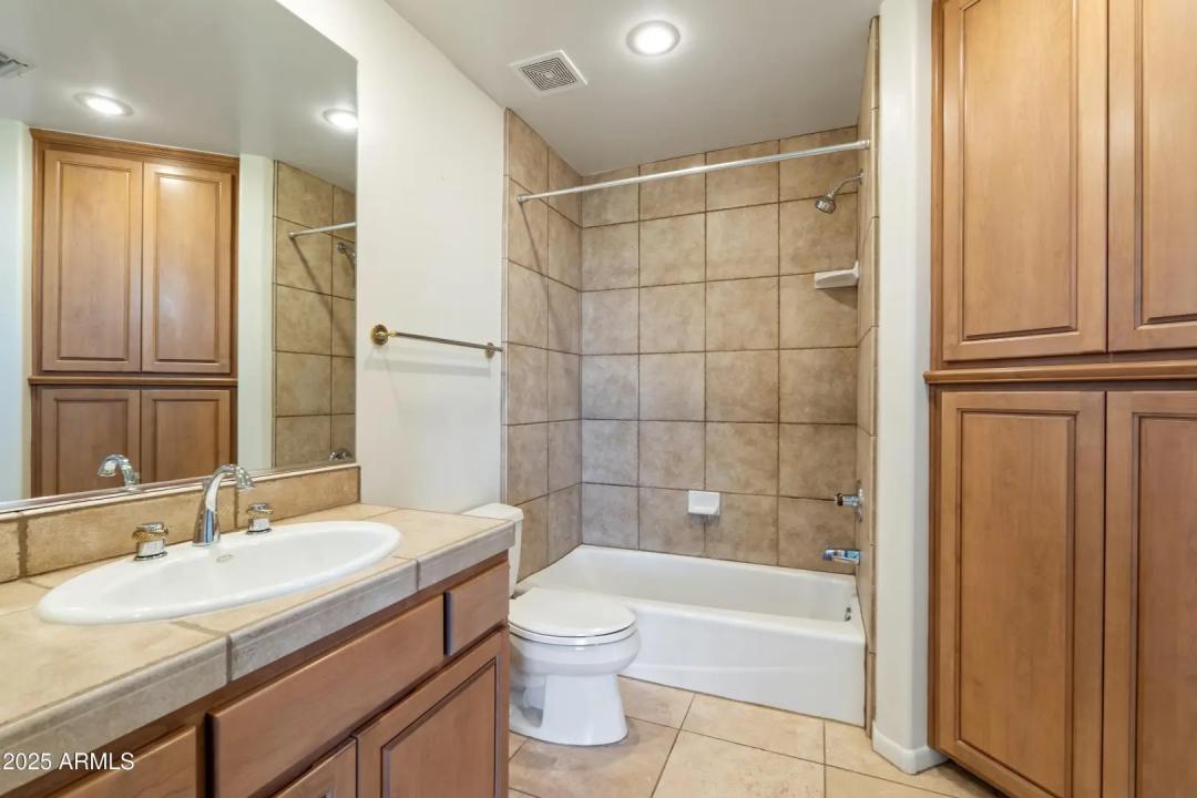 Real Estate Picture 40