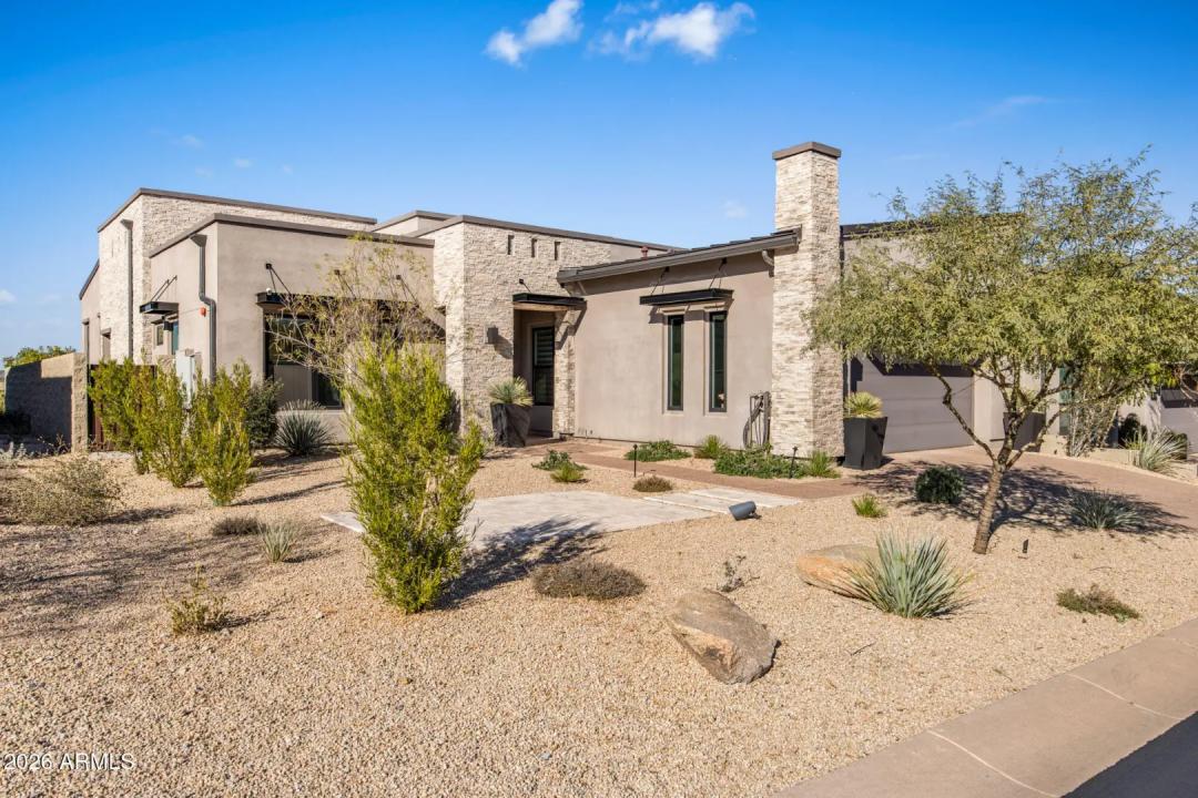 Real Estate Picture 4