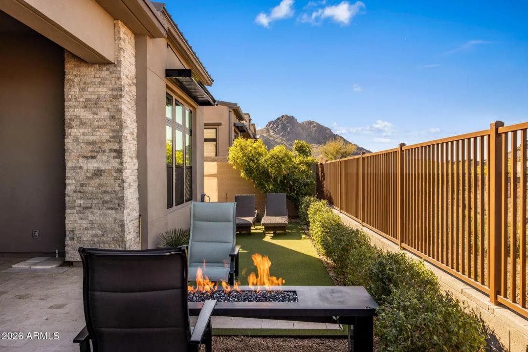 Real Estate Picture 5