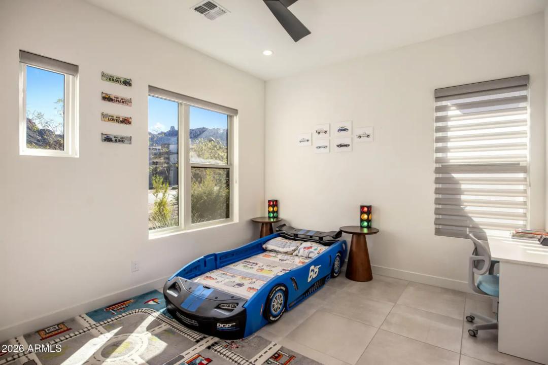 Real Estate Picture 20