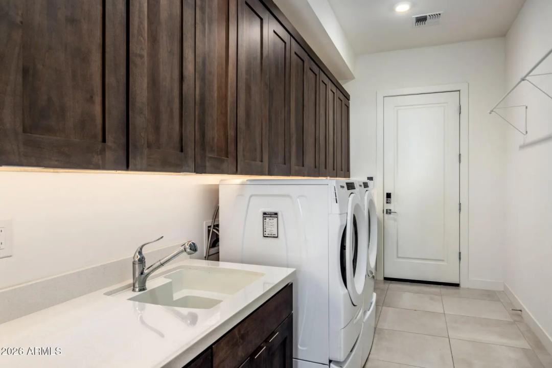 Real Estate Picture 22