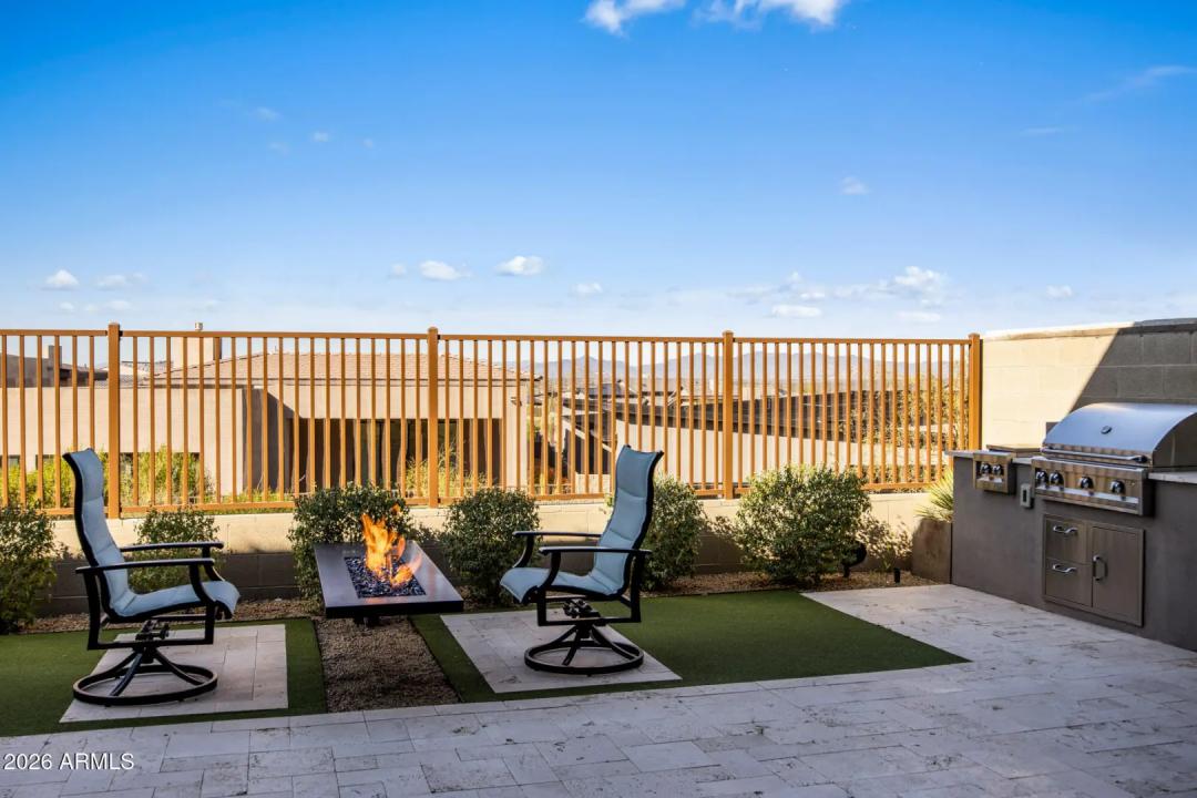 Real Estate Picture 25