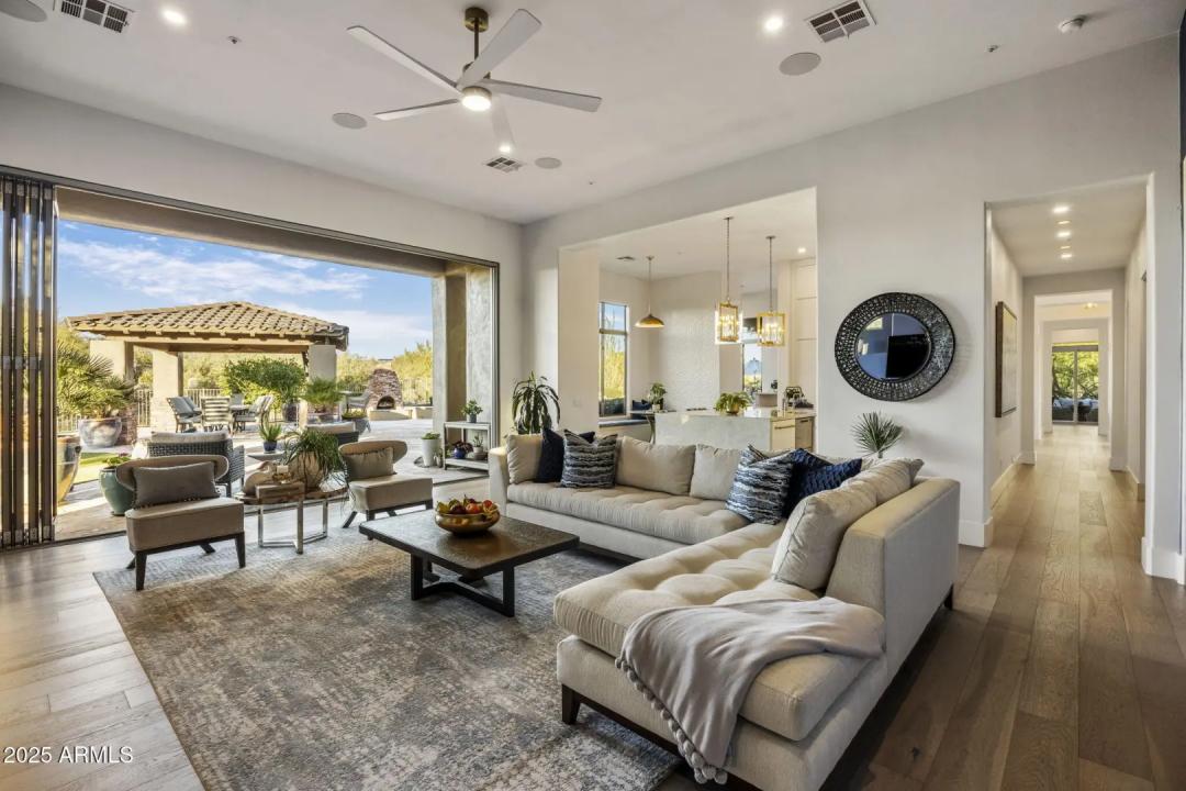 Real Estate Picture 19