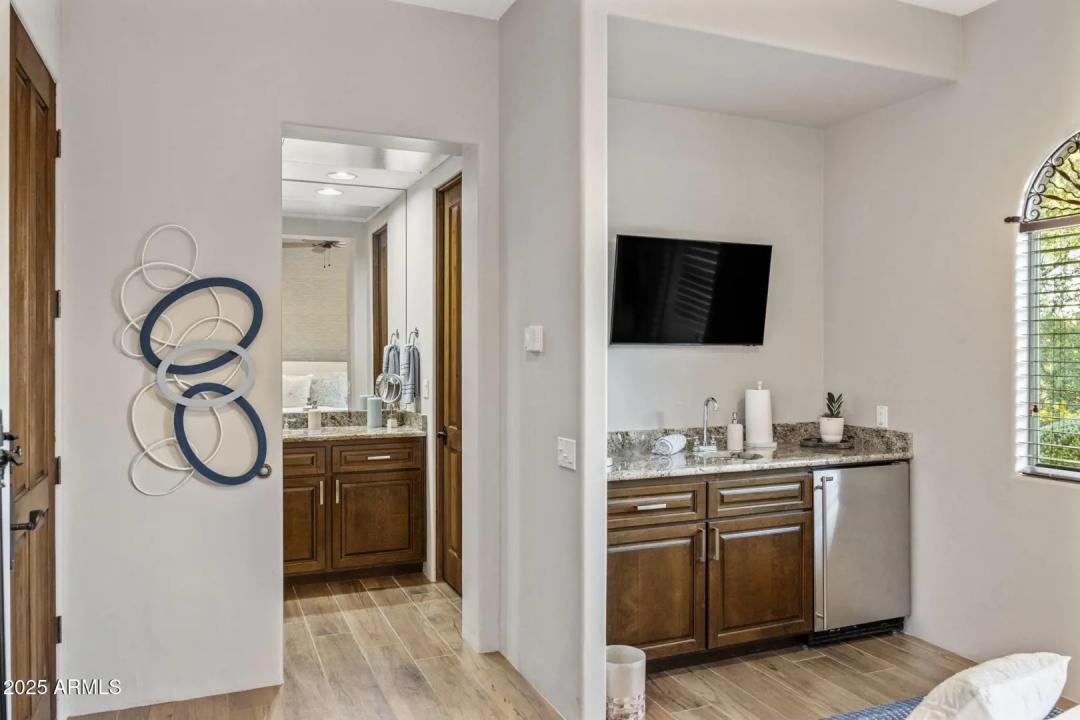 Real Estate Picture 30