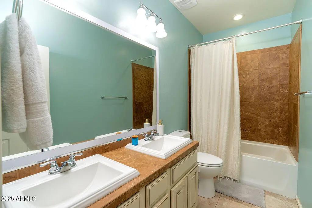 Real Estate Picture 13