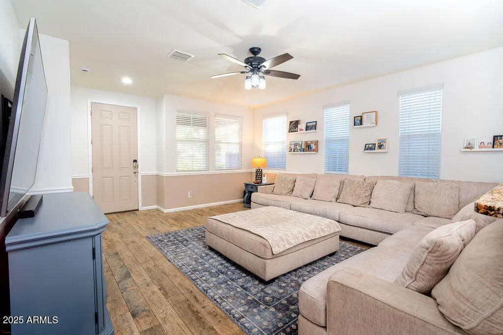 Real Estate Picture 20