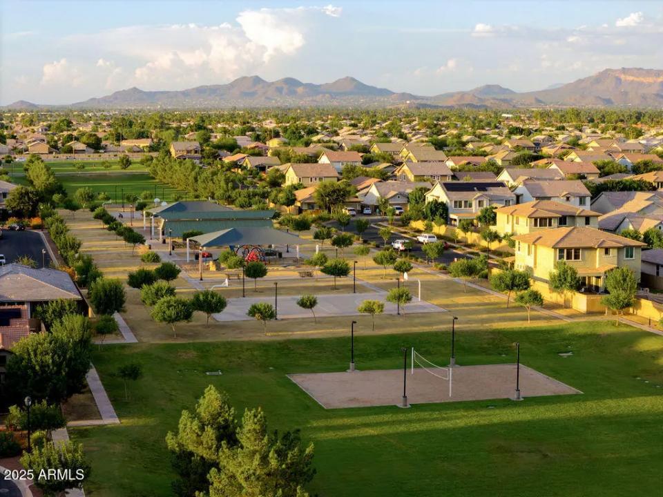 Real Estate Picture 41