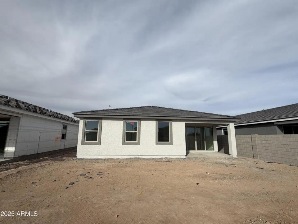 Real Estate Picture 15