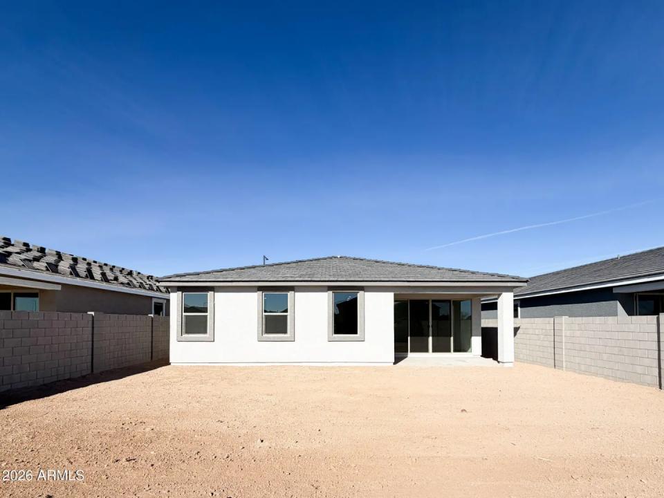 Real Estate Picture 18