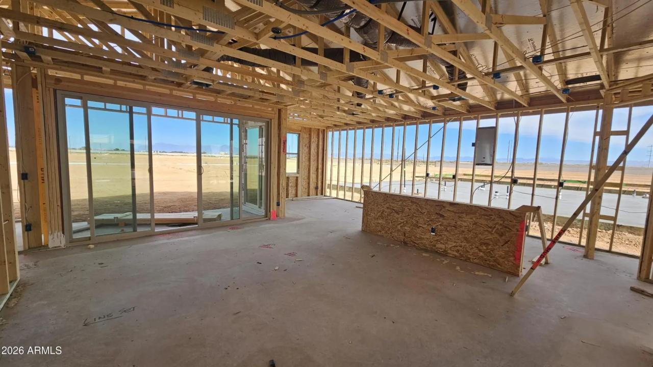 Real Estate Picture 4